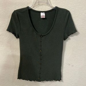 green loose fit shirt crop top